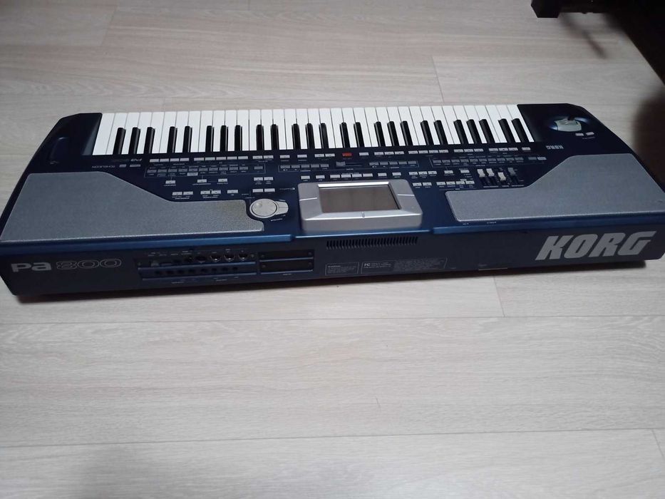 Синтезатор Korg Pa800