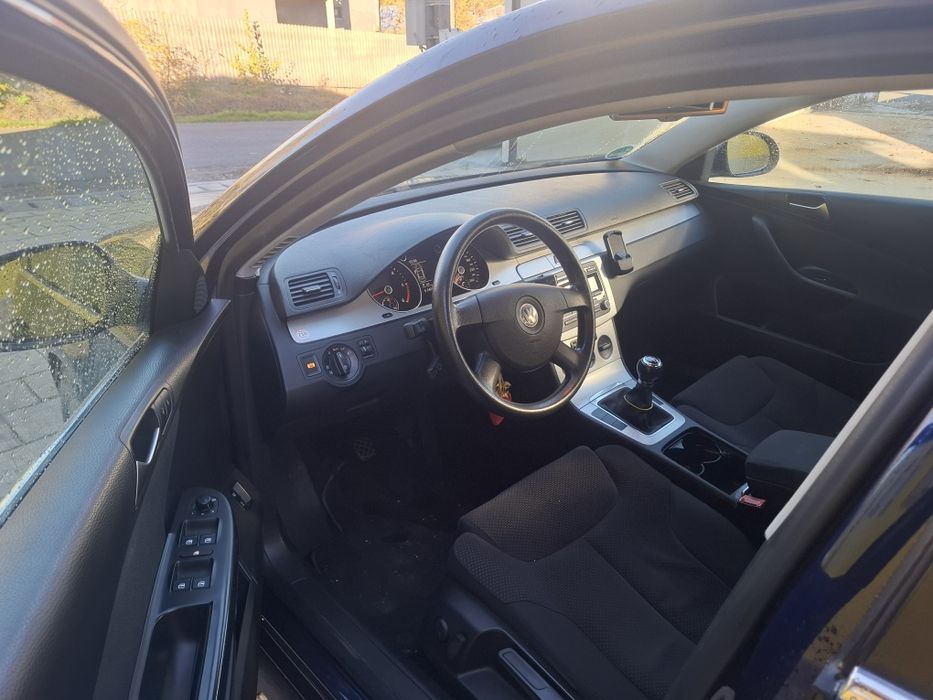 Vând Volkswagen Passat b6  an 2010 euro 5 // berlina