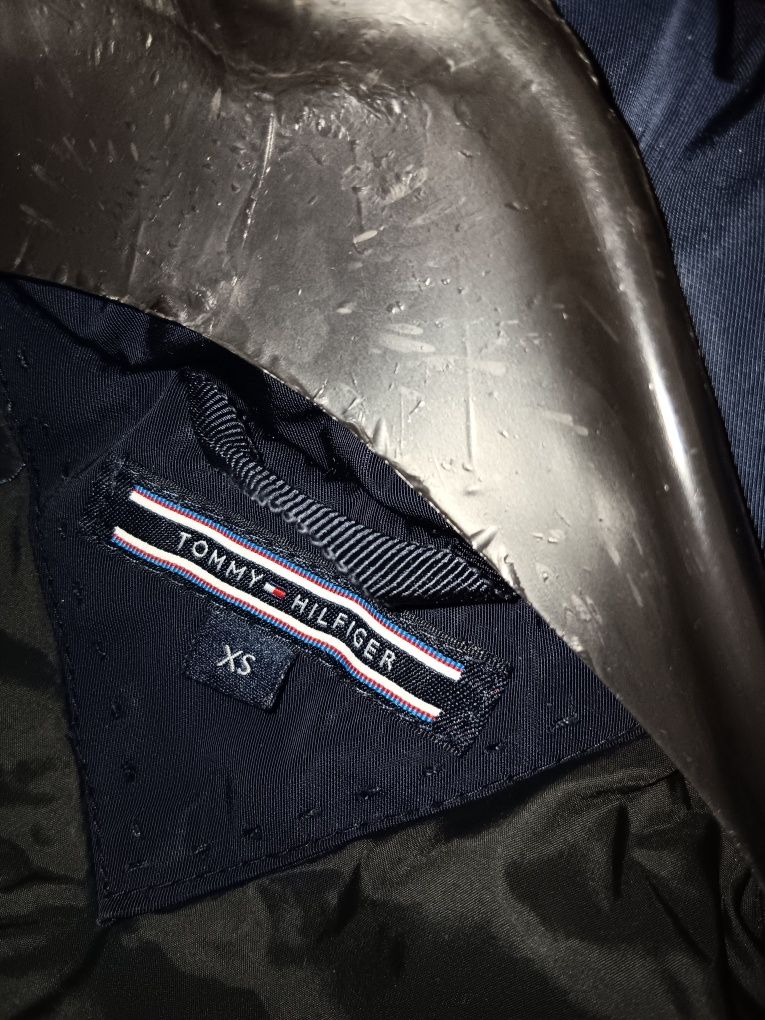 Зимно дамско яке Tommy Hilfiger