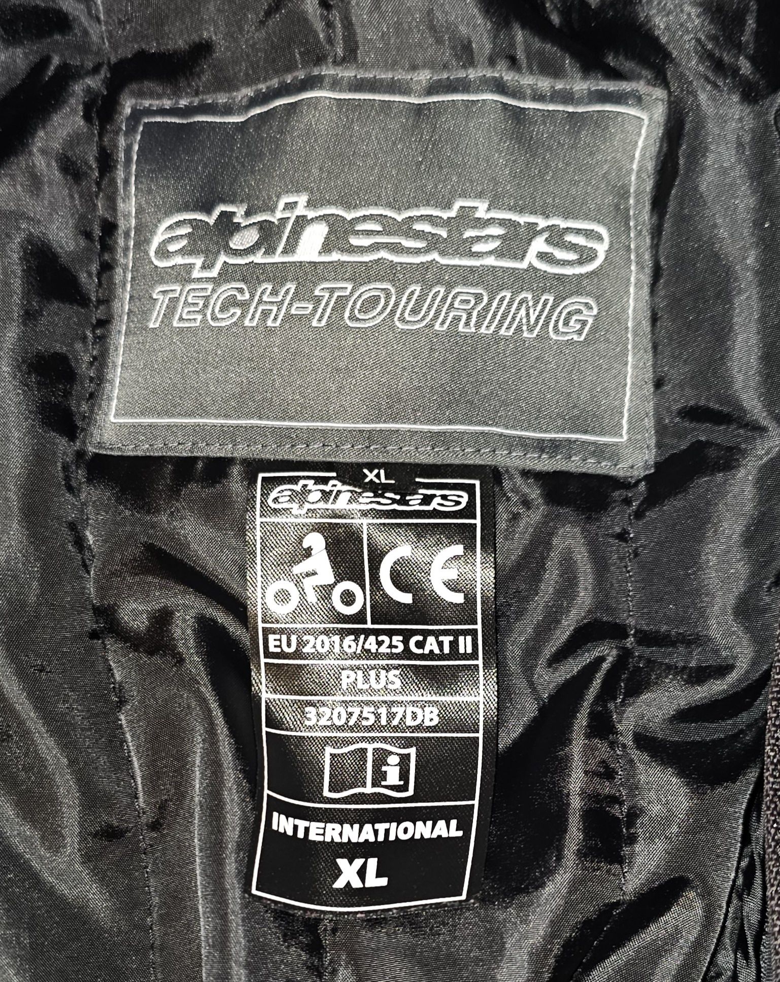 Продавам яке за мотор Alpinestars Andes II