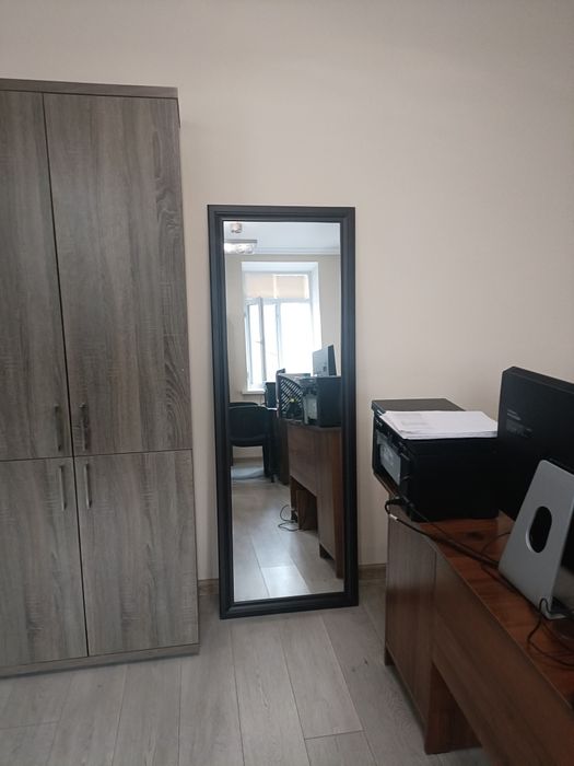 Продам зеркало в офис