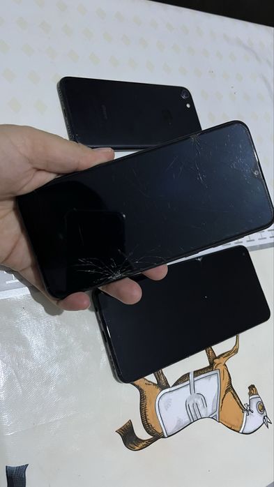 Продам смартфоны