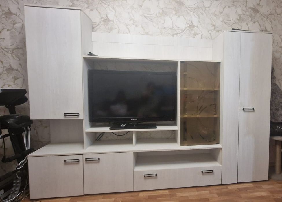 Продам горку-стенку б/у