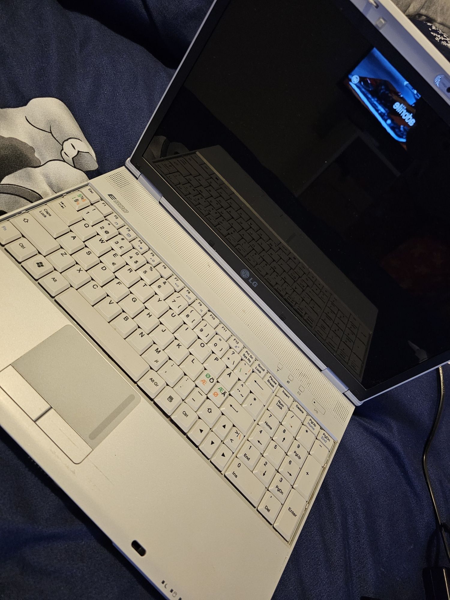 Laptop LG 4gb ram