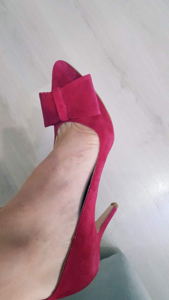 Pantofi fucsia , nr 40