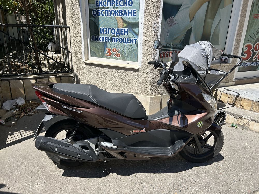 Honda pcx напълно обслужен регистриран платено всичко