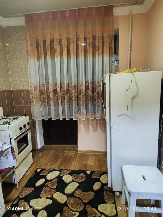 Чирчик шахар 
 Пед институт ёнида 
#1-хона 4-этаж 
Квартира ижарага