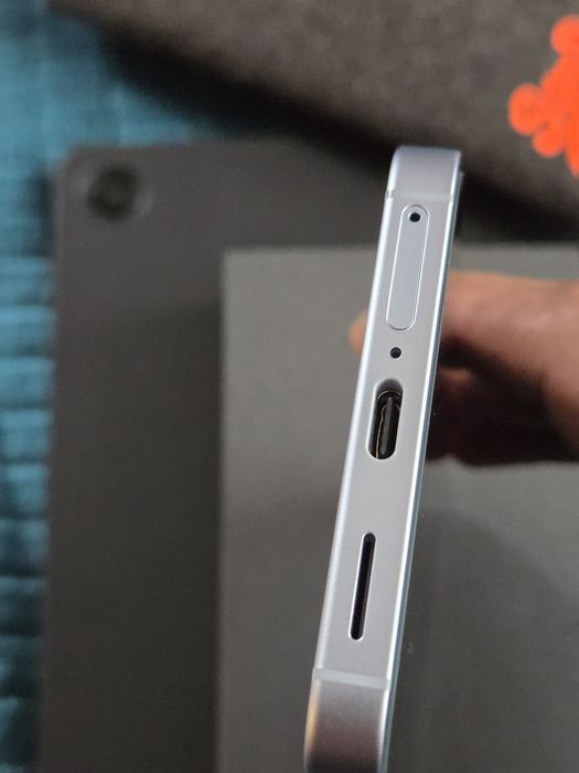 Samsung S25 12/128gb