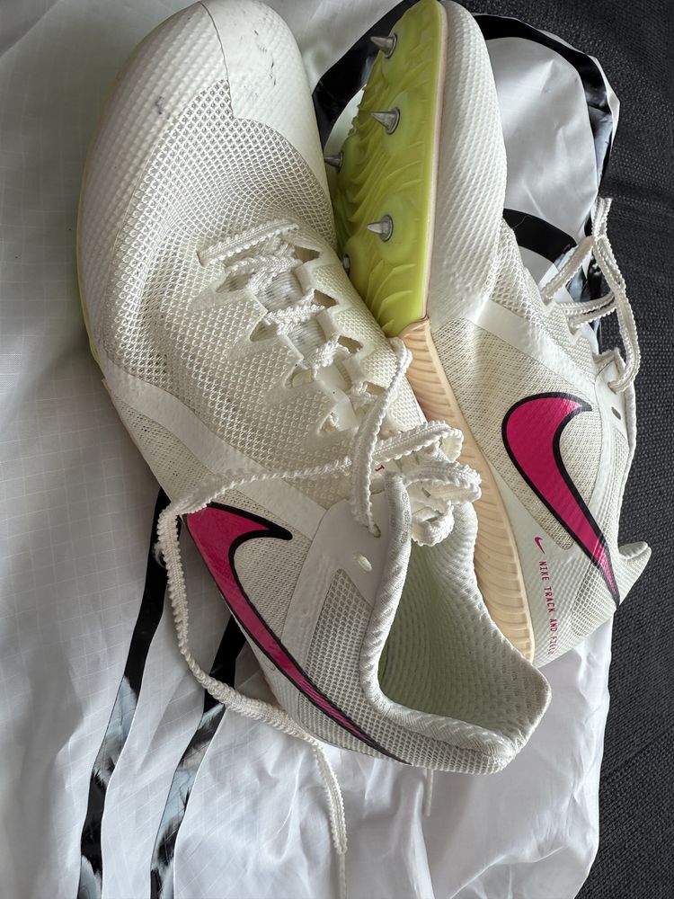 Шпайкове Nike, 38 размер
