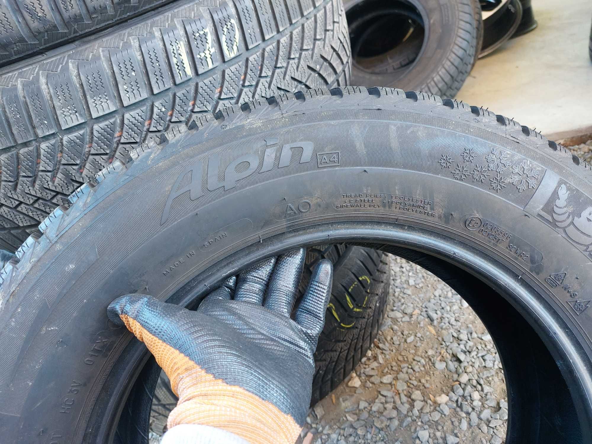 4бр.зимни MICHELIN 225/60/16 98H DOT 0718