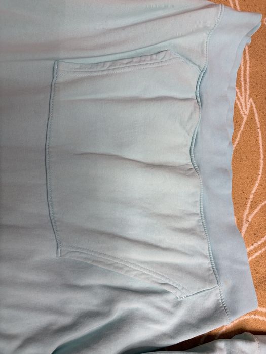 Цианово худи с надпис