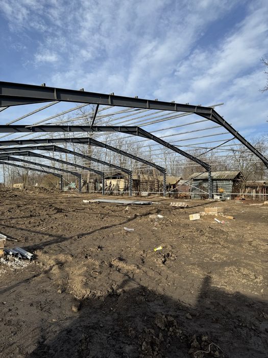 Vand hale si structuri metalice
