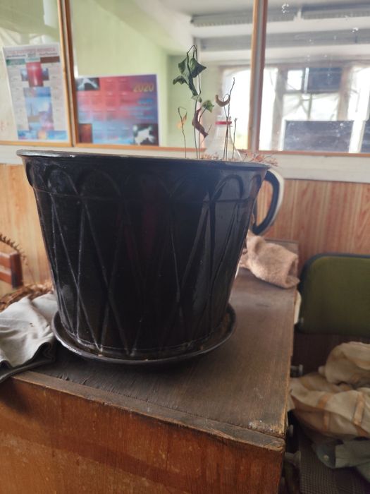 Горшки для цветов, большие и маленькие в ассортименте, качественные