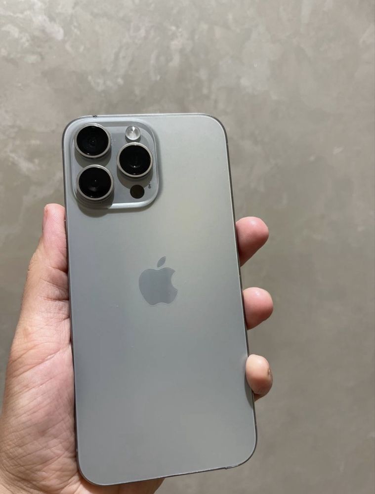 Iphone 15 pro max 256 gb. Titanium LL/A