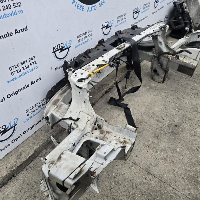 Trager Opel Astra J facelift