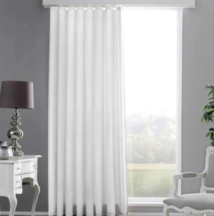 Vând perdea 70x200 albă