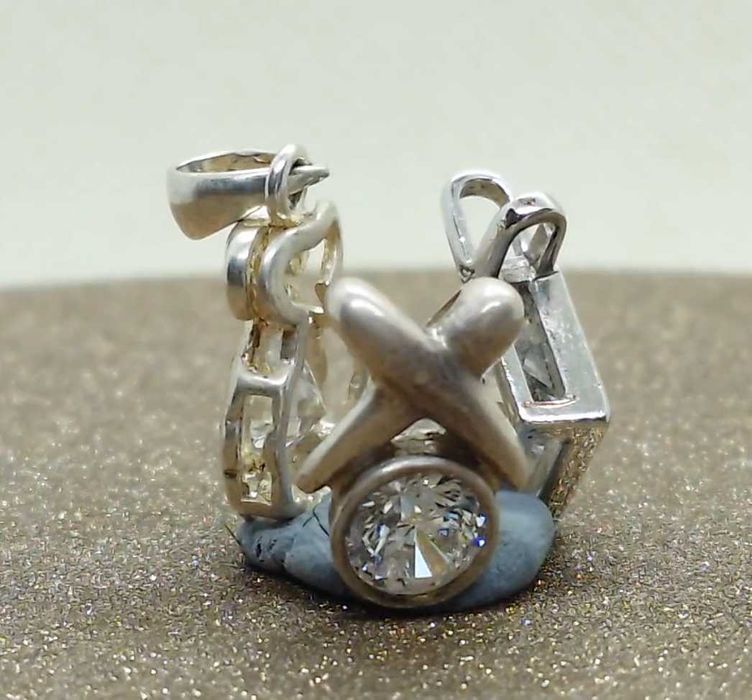 Lot 3 pandantive argint cu zirconii inclusiv ARIES