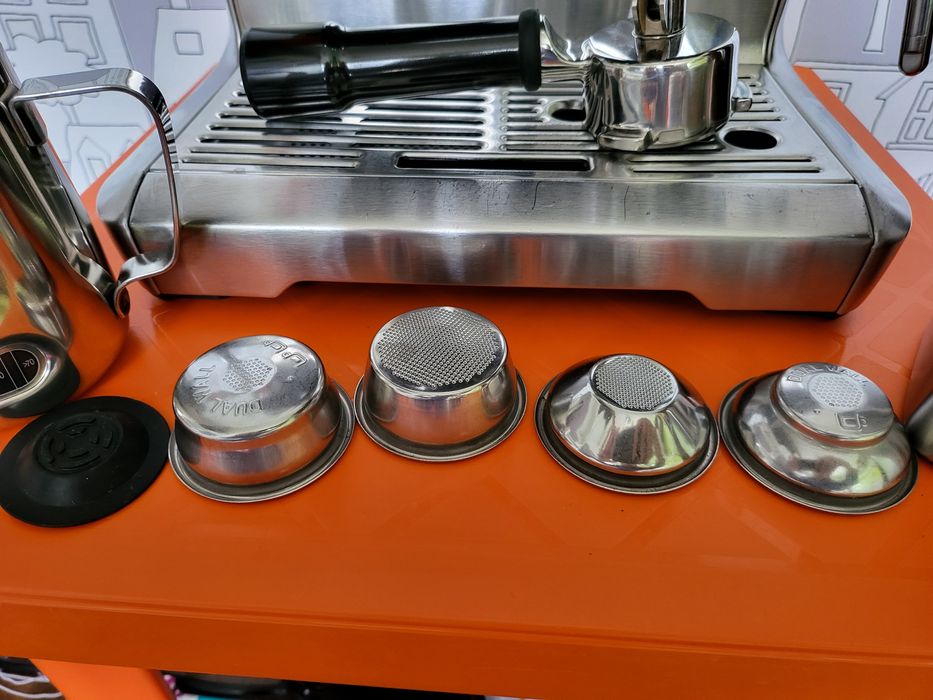 Еспресо машина SAGE Barista Express Кафемашина с кафемелачка