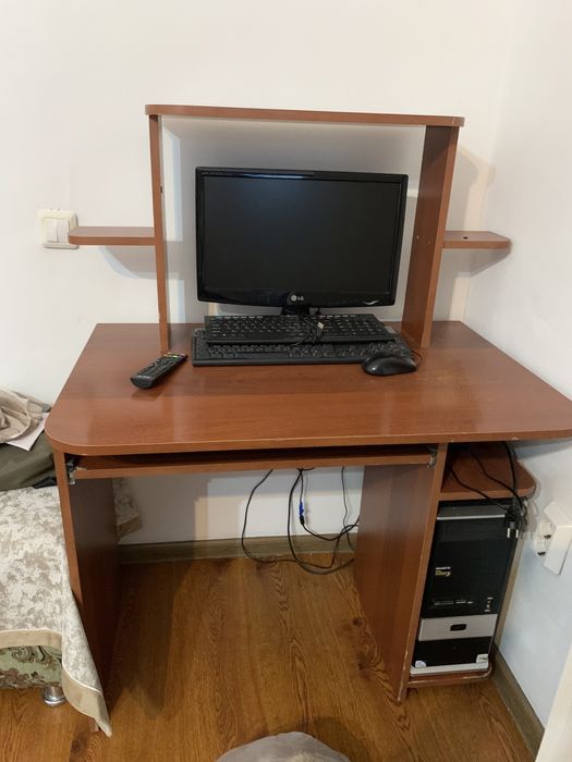 Компьютерный стол