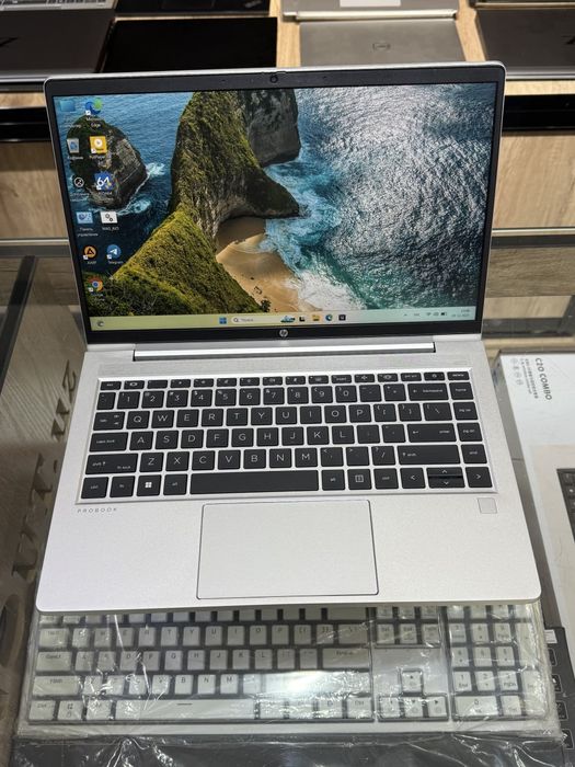 Продается ноутбук в отличном состояние