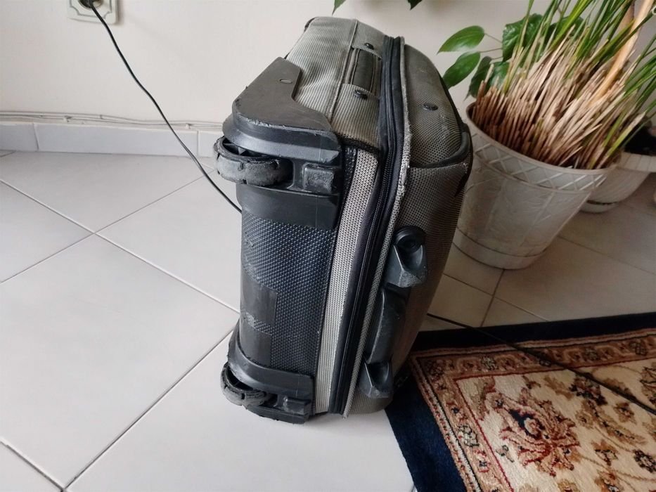 Куфар 2бр  колелца "AUSTRIAN AIRLINES" 50/35/25см  "20лв"!+Доставка!