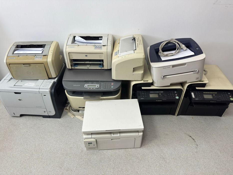 Много принтеры, МФУ 3в1 лазерные. Всё в рабочем состоянии.