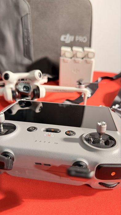 Drona DJI mini 4 pro