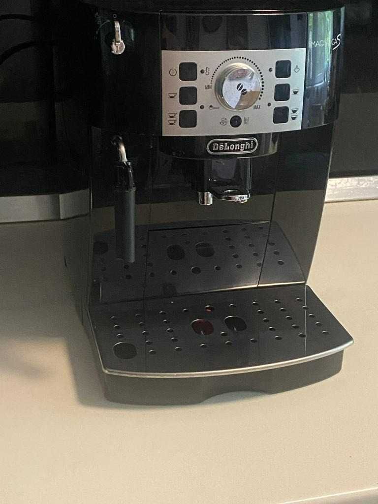 Espressor automat De'Longhi Magnifica S ECAM 22.110B, 1450W, 15 bar