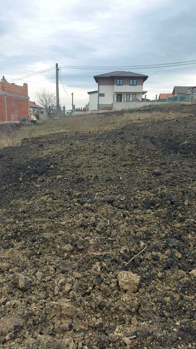Teren de vanzare in Apahida 1350 m2