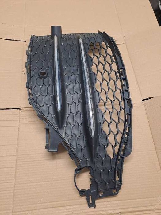 Grila dreapta originala Mercedes GLE W167 AMG 2020-2024 codA1678857503