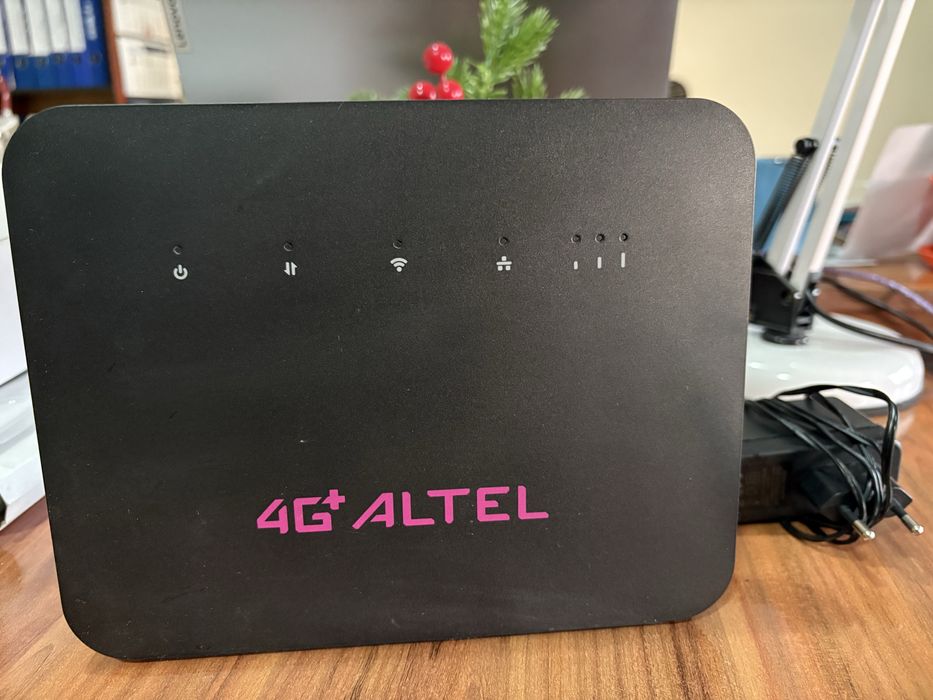 Роутер ALTELL в чёрном цвете