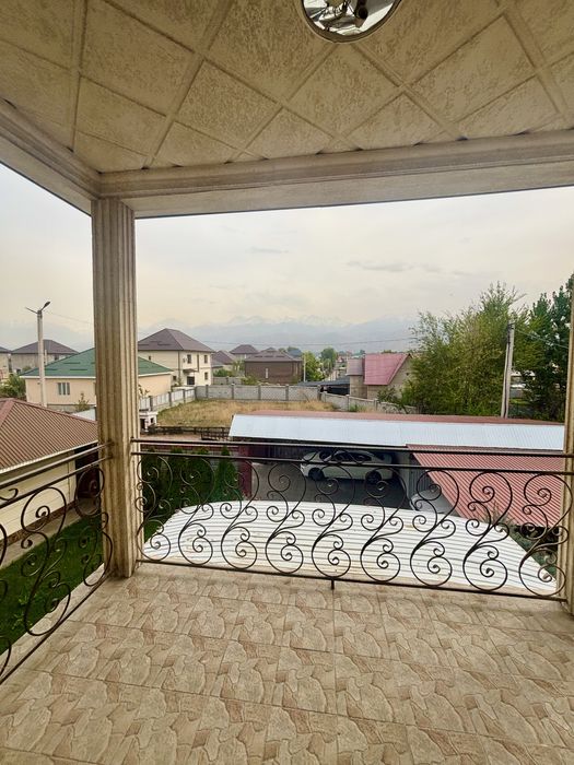 Продам дом 7 комнат п.Абай