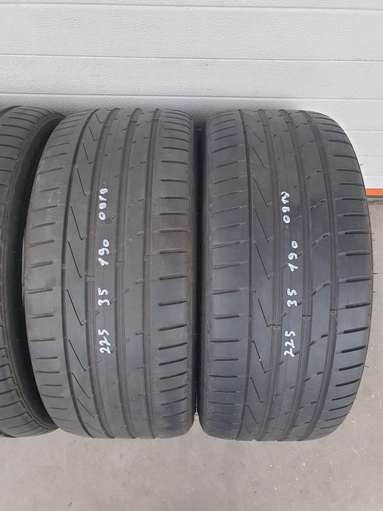 Летни гуми 4 броя HANKOOK Ventus S1 Evo2 225 35 R19 дот 0919