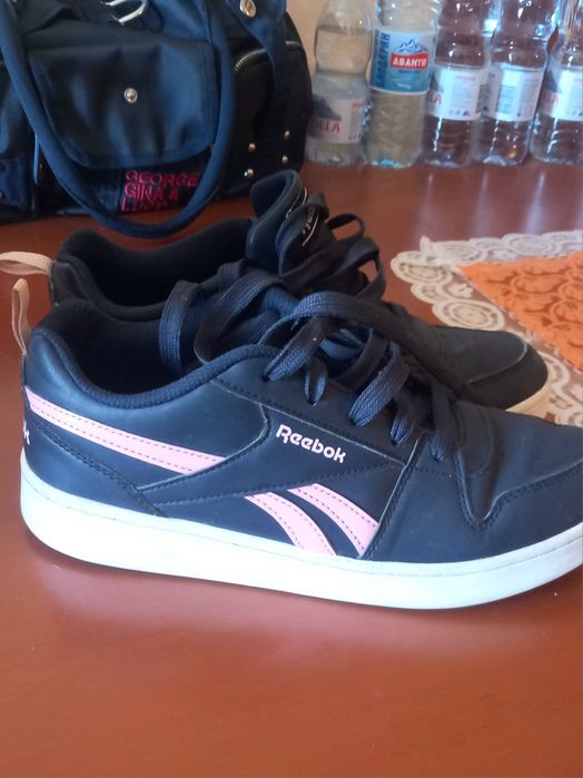 REEBOK кожени маратонки