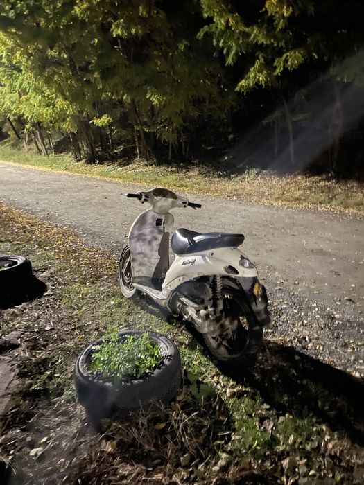 Vând scuter piaggio liberty 49cc