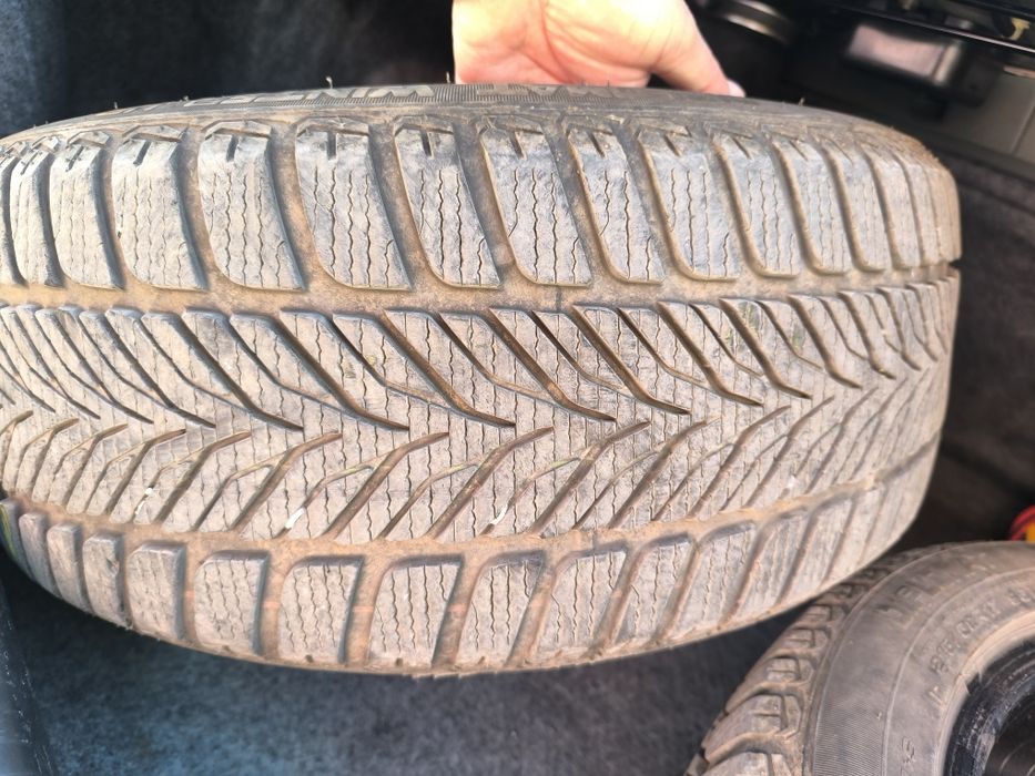 Гуми 215/50/17 Дипломат