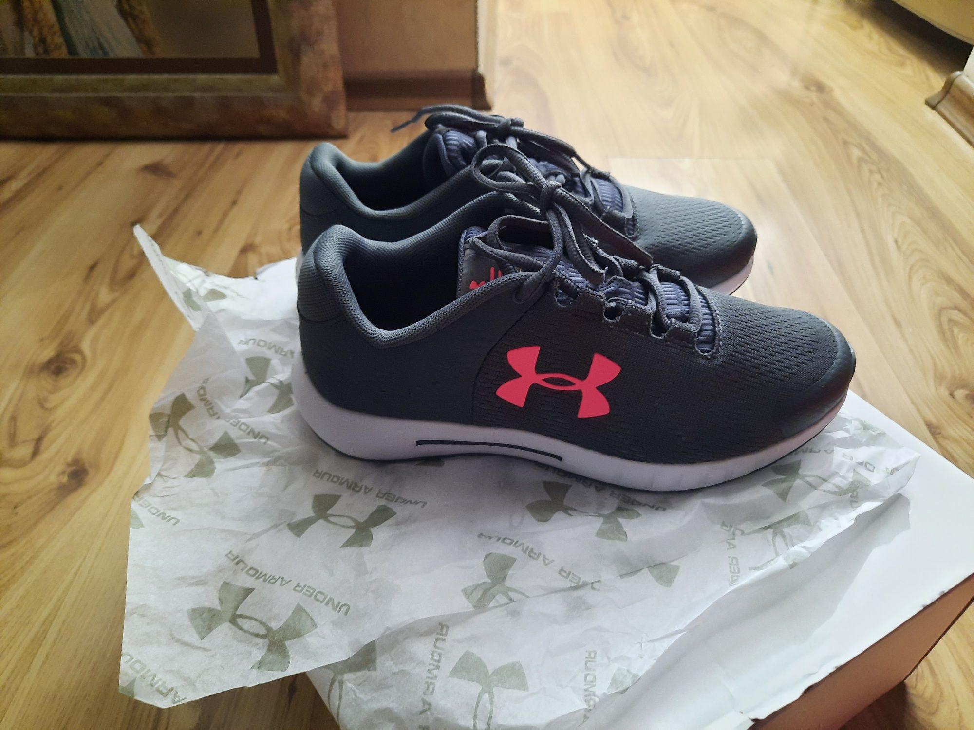Under Armour, дамски маратонки