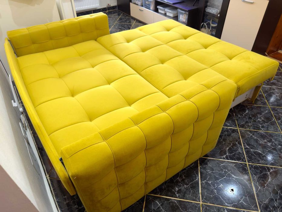 Vand Canapea Extensibila pentru dormit noapte de noapte, 2 locuri