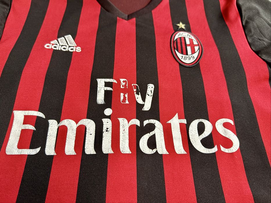 AC Milan 16/17 домакинска фланелка - оригинална Adidas