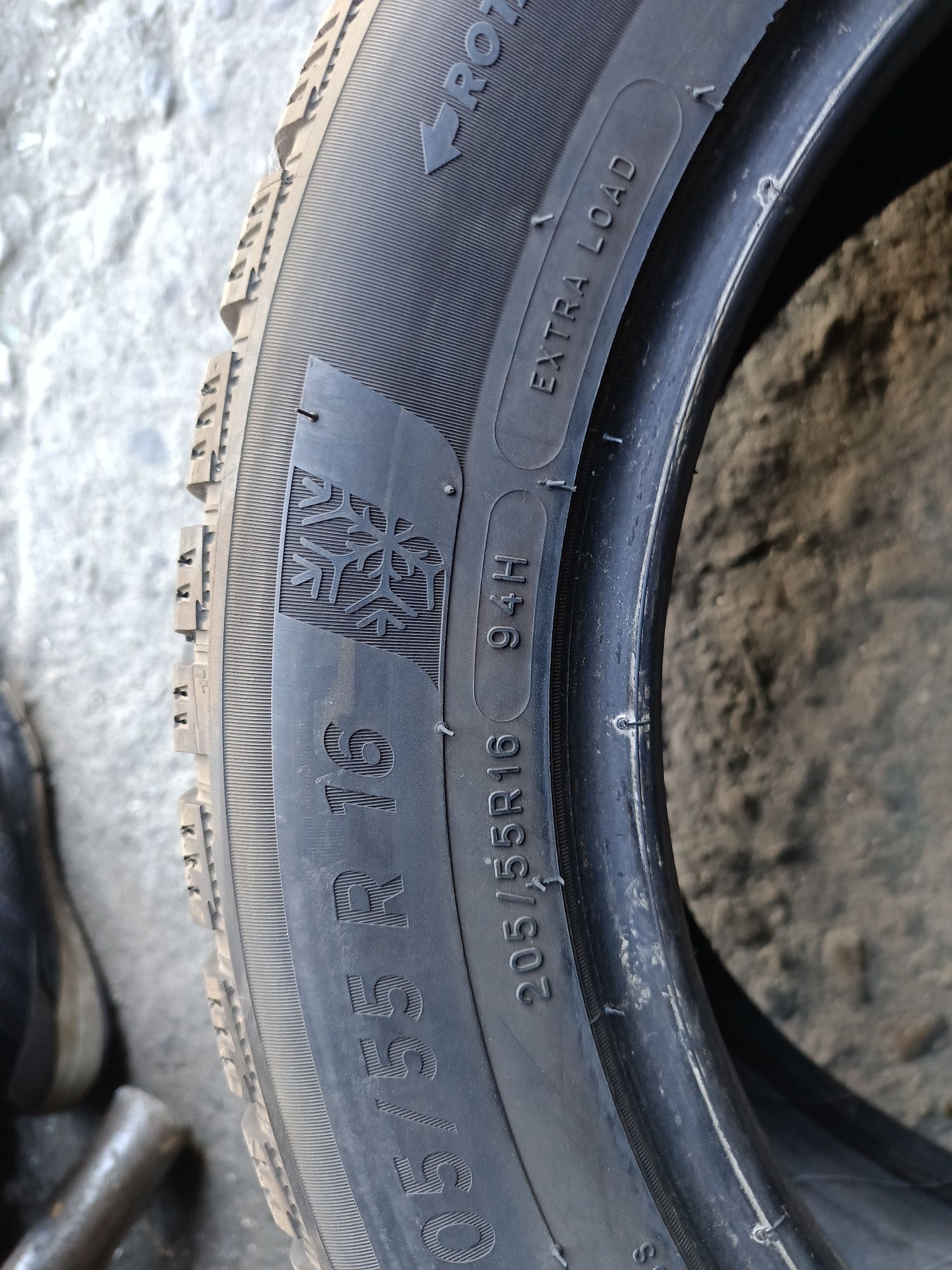 Зимни гуми -16цола -205/55-1бр.-85лв."MICHELIN"