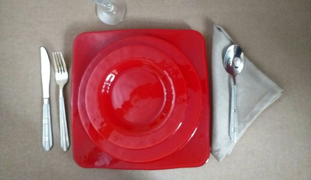 Посуда для новогоднего стола из Дубая