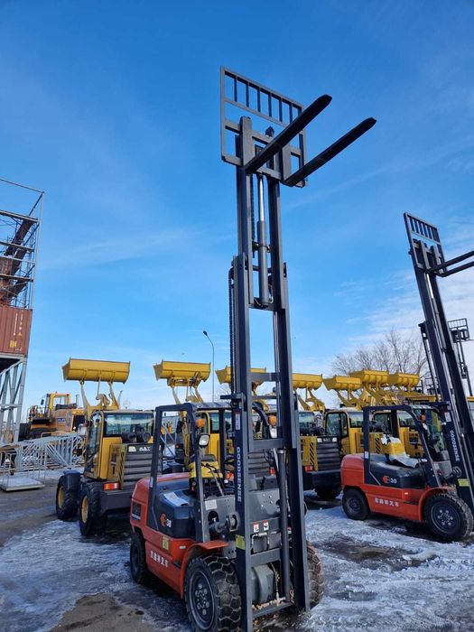 Вилочный погрузчик Goodsense FD38  4 т, 4.5 м