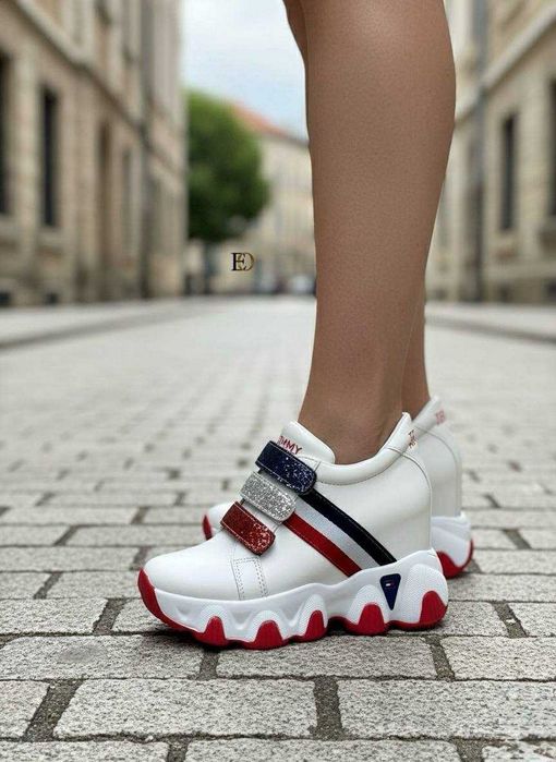 Adidași dama cu platforma