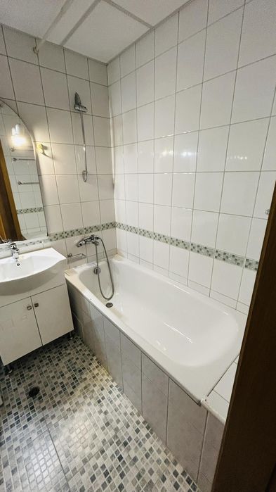 Дава се под наем Многостаен апартамент в Бургас, Лазур - 105 кв.м за 663 € - Снимка #7