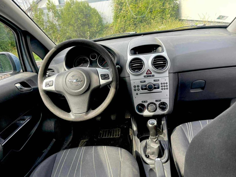 Vand/schimb Opel corsa D 2009
