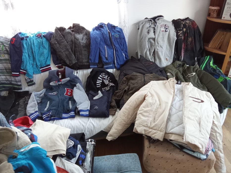 Много дрешки модерни