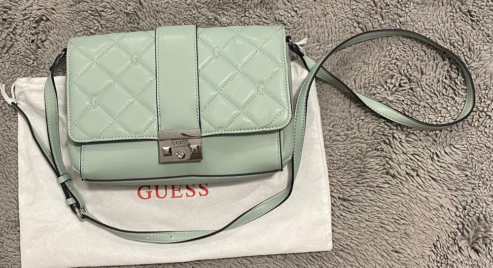 Guess  нова чанта