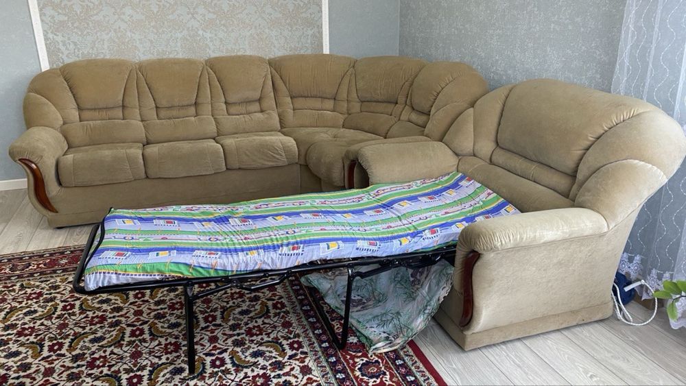 Угловой диван+мини диван