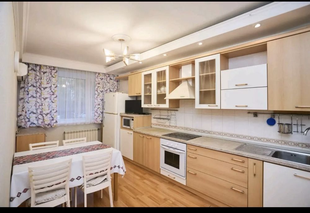 Кухонный гарнитур с техникой