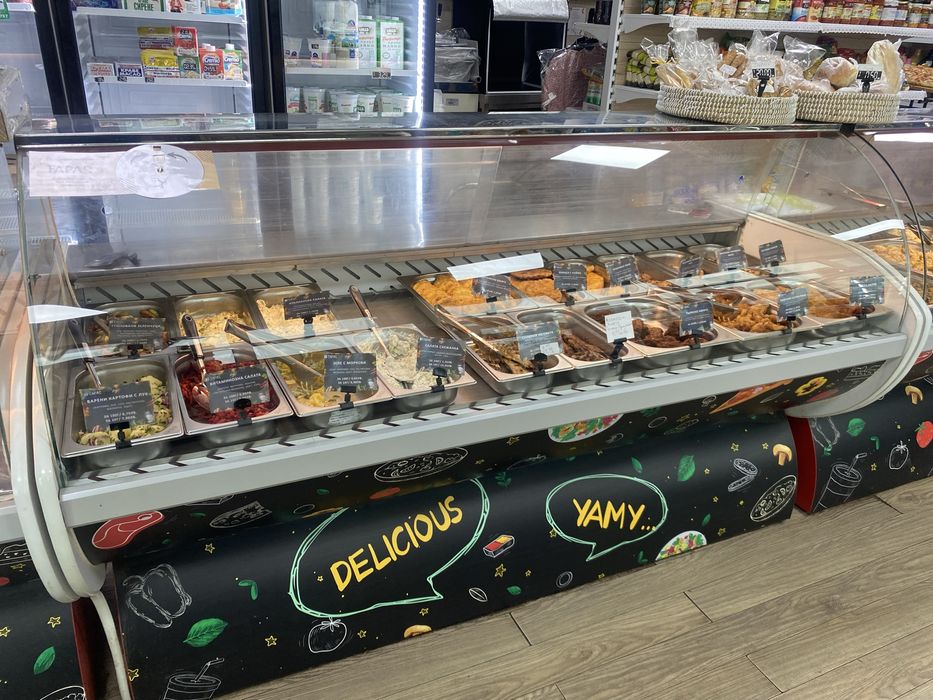 Хладилна витрина